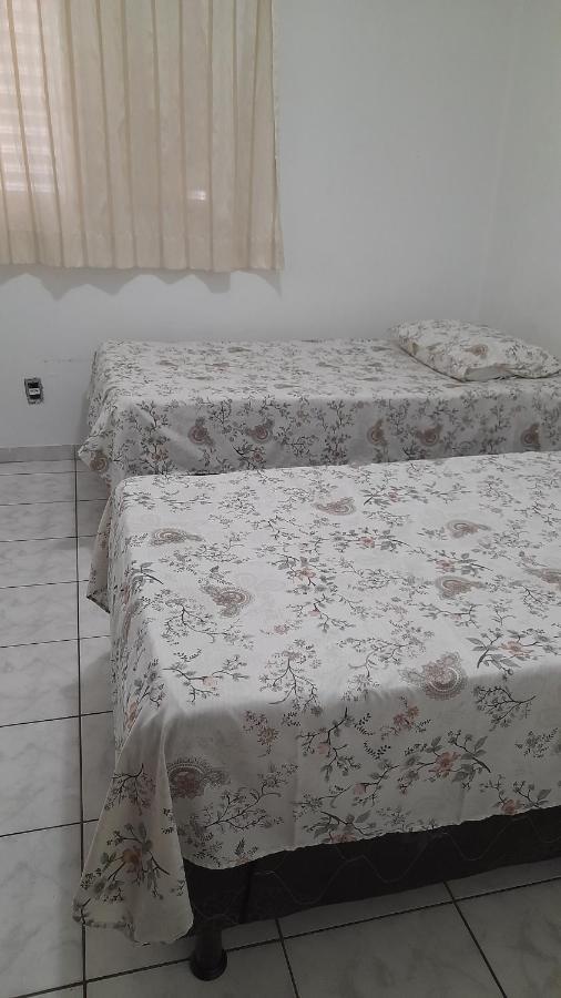 Quarto em Apto ao lado Shopping Cuiabá Exterior foto